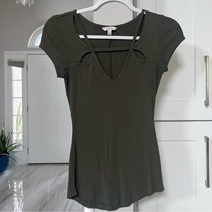 Women’s Fitted Ribbed V-neck Strappy Knit Short Sleeve Top Olive Green XS